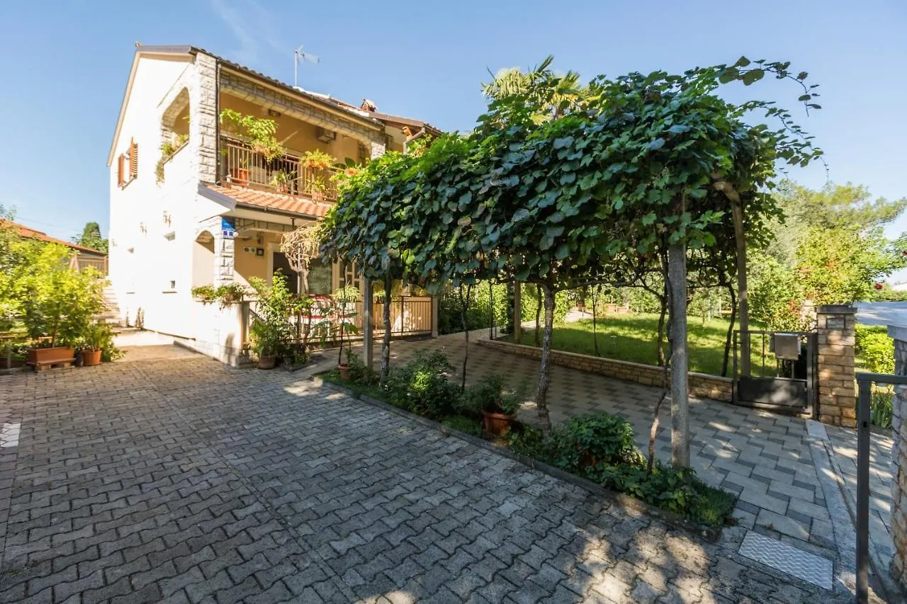 Apartments With A Parking Space Porec - 2216